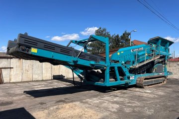 duży mobilny przesiewacz wstępny, silnik Cat, przygotowany do pracy