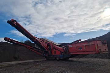 mobilny przesiewacz, 3 pokłady, 4 frakcje, do ziemi, piasku, kamieni