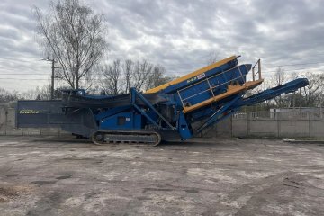 mobilny przesiewacz, 2 pokłady, 3 frakcje, silnik Cat